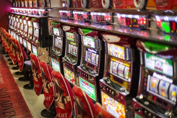 Bonanza Gold slot game interface showing cascading reels and win multipliers
